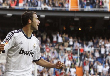 爱游戏|令人唏嘘！C罗承载夺冠期待却梦碎2025赛季，利雅得胜利壮志未酬