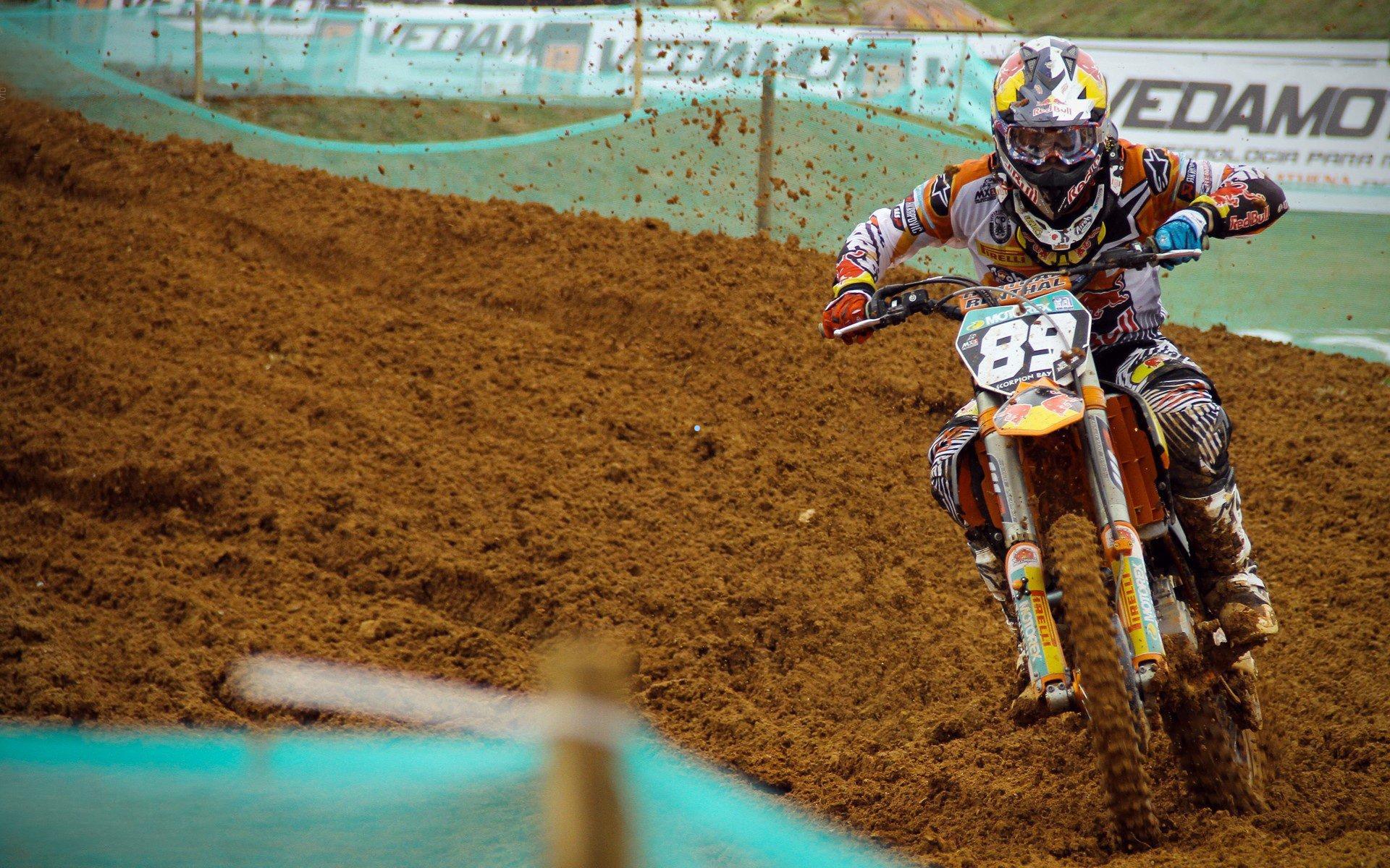 泰山队外援引进陷入困境,洛佩斯引进责任人被问责,中卫人选悬而未决