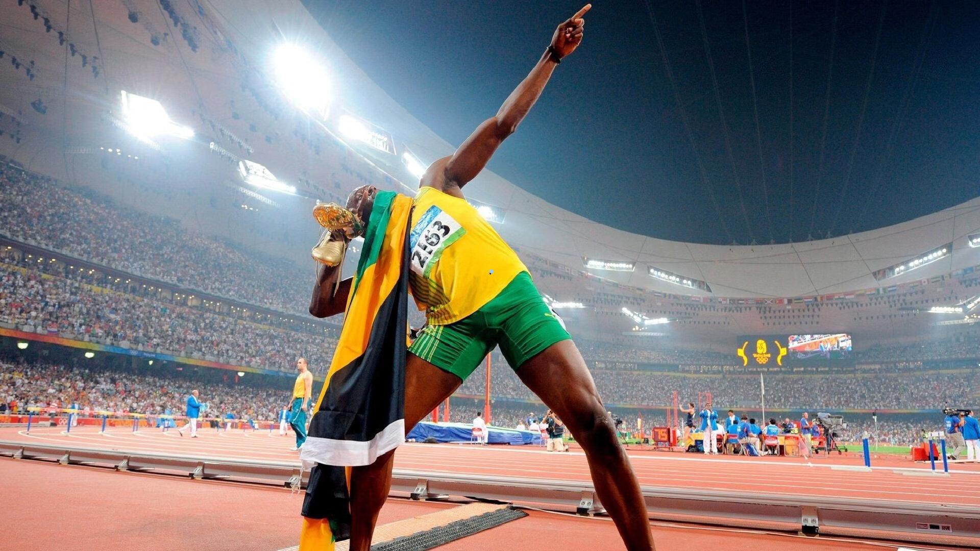 右路警报！非洲杯风暴下曼联寻枪，莱西临危受命能否填补姆伯莫与阿马德空缺？